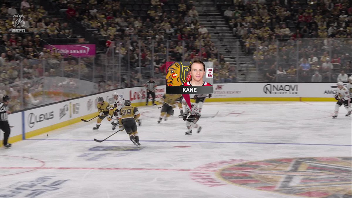 SHOWTIME SCORES IN HIS FIRST NHL GAME BACK IN A HAWKS UNI 🌟 🚨