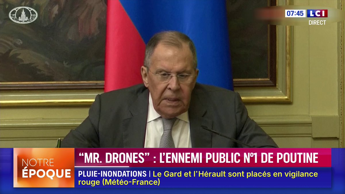🔴 Sa tête est mise à prix par la Russie pour 20 millions de dollars : qui est Robert Brovdi, le "chef des drones" en Ukraine ? 🌍 Le monde à la carte avec Solenn Riou