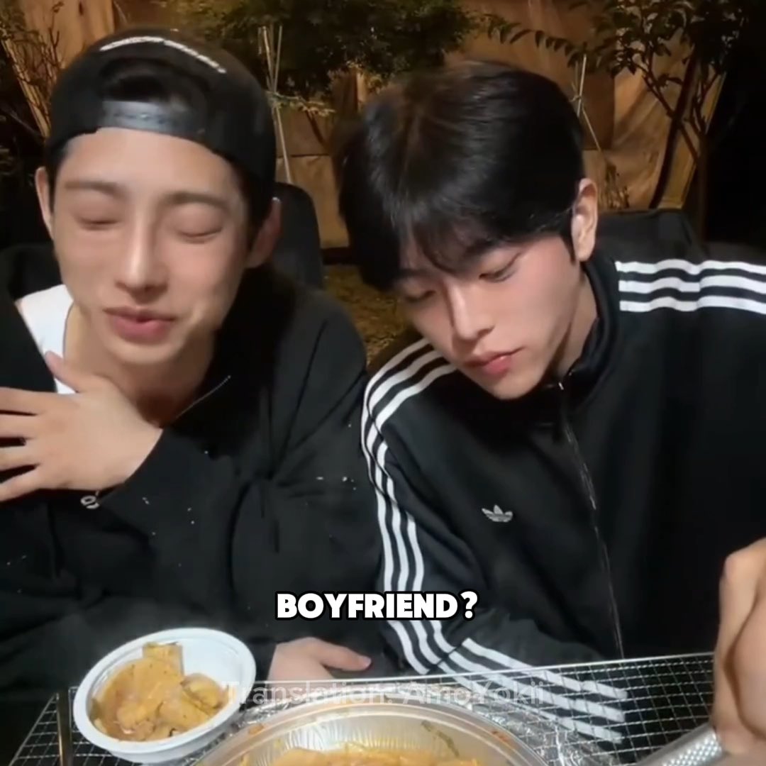 This live is two weeks before Kiri revealed theyโre โdatingโ. Hyeokgeun was being very clear on not having a girlfriend but the moment he was asked about his boyfriendโฆ๐ค curious to know when exactly they decided to make it official ๐