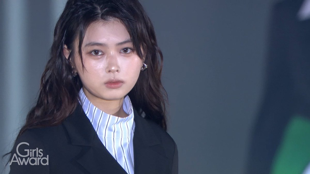 📣ノーカットでランウェイをお届け👀✨ #ガルアワ2026AW PLAYBACK📽️ / 長浜広奈 長浜広奈(ながはまひな) \ MAX&Co. SPECIAL STAGE ─────── 次回 #ガルアワ2027SS 🌈✨ 4月29日(木・祝)代々木第一体育館にて開催🪩♡ ▶▷チケット最速先行販売中!!🔥 ⏰本日9.30(水)23:59まで! 今すぐチェックしてね✅