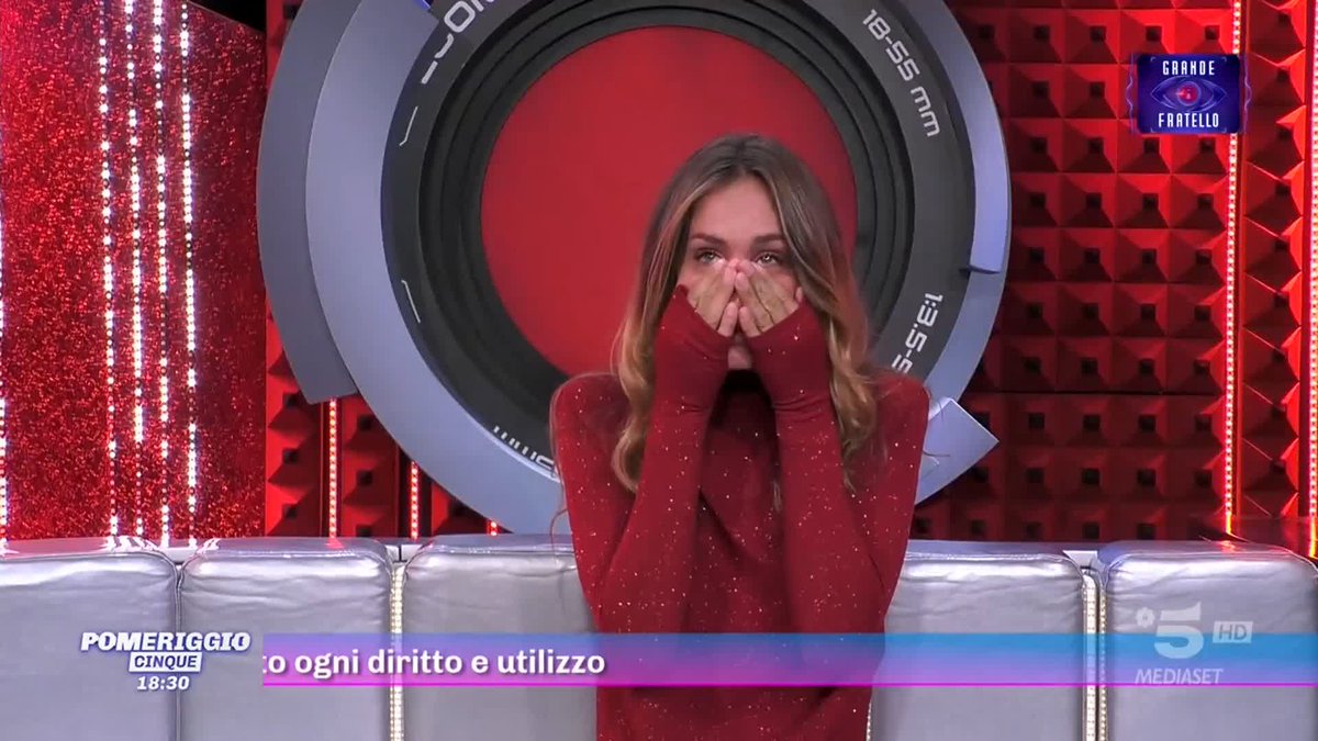 la verità è che un’altra helena Prestess e un altro Lorenzo spolverato non ne nasceranno + nemmeno fra 10 anni. Ed è il motivo per il quale quest’edizione non decolla,non c’é un contraddittorio VERO fra leader. 0. Loro sì che lo erano DAVVERO. #gfvip
