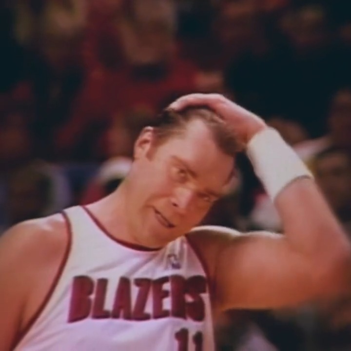 "He was a 7'3" Larry Bird" - Bill Walton on Lithuanian legend Arvydas Sabonis As a 31-year-old NBA rookie with multiple Achilles injuries, Sabas was runner-up for Rookie of the Year &amp; 6th Man Of The Year!