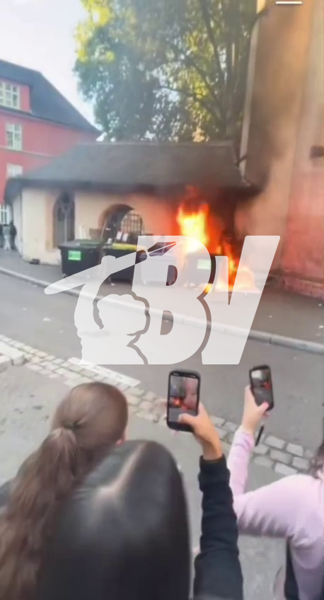Lycée Jean-Geiler-de-Kaysersberg, à Strasbourg. Un blocus lycéen a donné lieu à un départ de feu au pied de l’église Sainte-Madeleine ce matin.