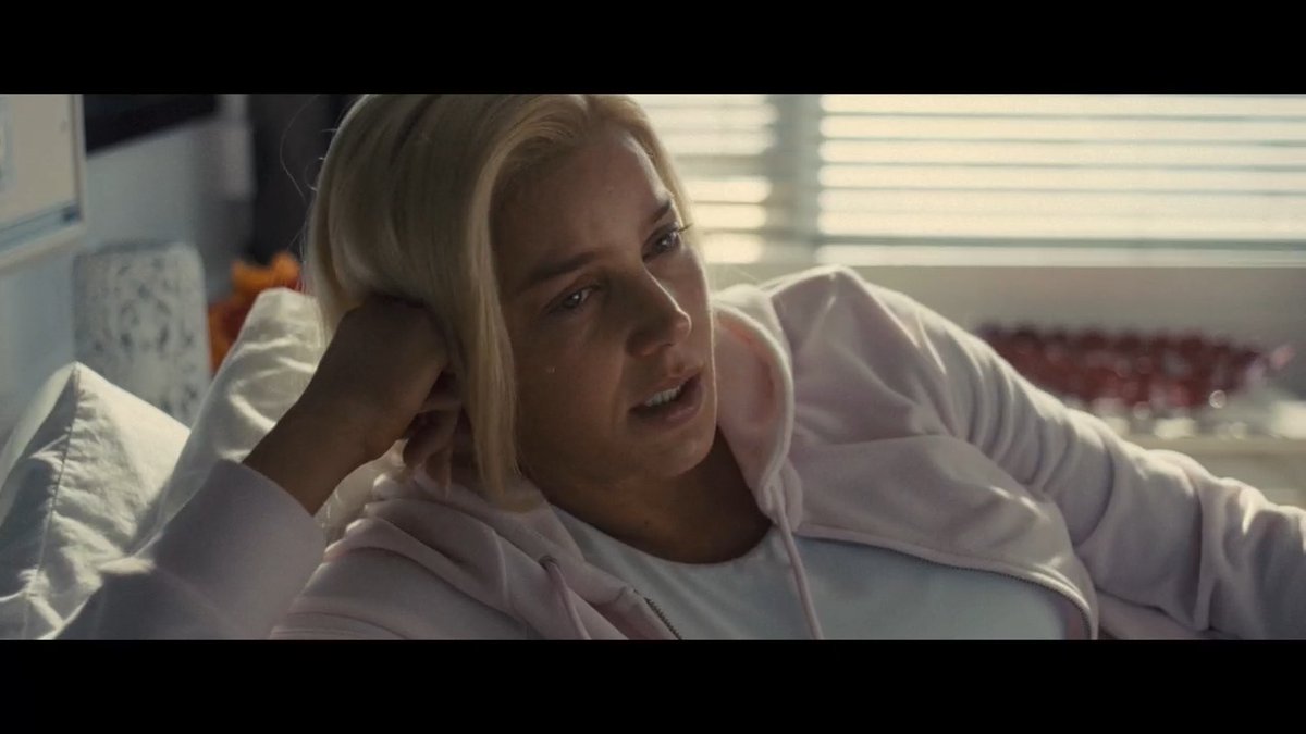 Anna Nicole Smith Movie: Sneak peek at emotional scene with Abbie Cornish as late model. 🎥: Briarcliff Entertainment