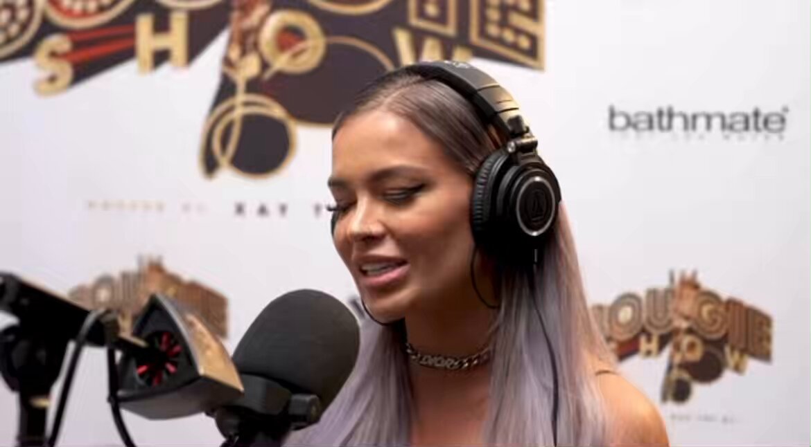 Hayley Davies on how most girls take the next day off after getting f*uked by Dredd 🍆but she was different, She took half of his d*ck up in her v*gina for 25 minutes, got so stretched out and then got fisted by two girls the next day😭