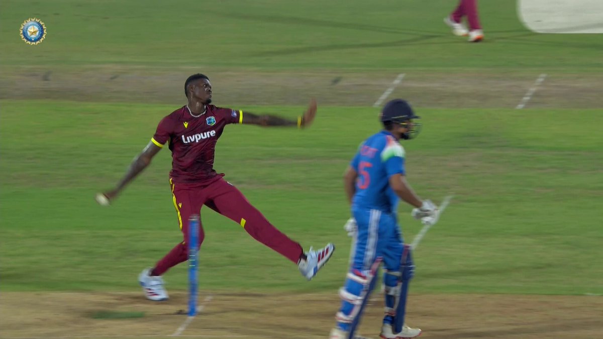A 6⃣2⃣-ball CENTURY 🙇‍♂️ Shubman Gill in his element...once again ✌️ Updates ▶️ #TeamIndia | #INDvWI | Muthoot FinCorp ONE | Shubman Gill