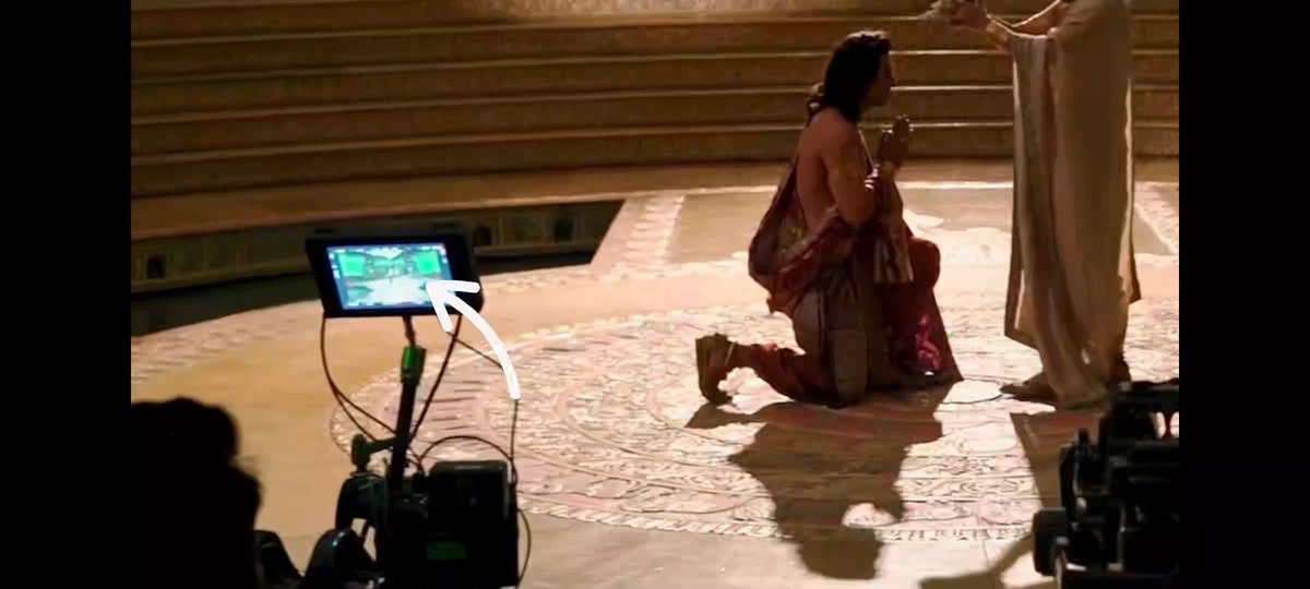 If I can spot this mistake on my second watch, then YouTubers who do frame by frame analysis must have noticed it easily So I watched 8 to 10 videos and luckily found one from a famous YouTuber that almost matches my point. I am not against Ranbir Kapoor, Namit Malhotra, or Ramayana movie. My point is simple: “Why was the green screen removed from the BTS footage?” It feels like you’re trying to make people believe “Look how massive our set is, 4000 crore budget blah blahh” when that’s not actually what was there during filming. Stop justifying your massive budget behind green screen and Stop trying to fool innocent Indians. #Ramayana #RanbirKapoor #NamitMalhotra