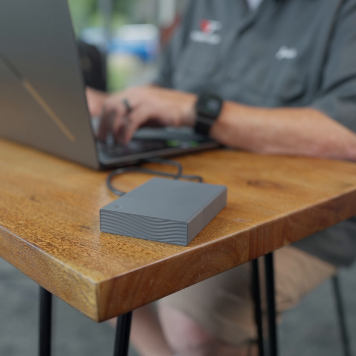 From adventures ✈️ to memories ❤️ to creative projects 🎨 Meet the One Touch portable, our new pocket-sized drive with life-sized storage. So you always have a simple way to keep your favorite memories close, wherever life takes you: