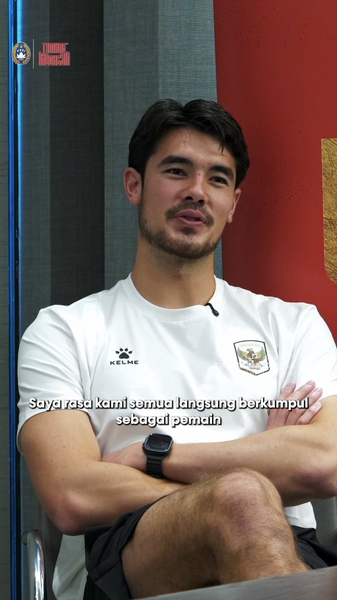 ๐ญ | ๐๐๐ซ๐ฎ๐๐โ๐ฌ ๐๐ก๐จ๐ฎ๐ ๐ก๐ญ๐ฌ Lebih dari sekadar sebuah tim, ada rasa ๐๐๐๐๐๐๐๐๐๐๐๐ yang terus tumbuh di antara mereka. ๐ค๐ฎ๐ฉ Saling percaya, saling menjaga, dan tetap bersama dalam setiap keadaan. Karena perjalanan ini bukan hanya tentang apa yang terjadi di lapangan, tetapi tentang siapa yang berdiri bersama kita sepanjang jalan. ๐ฌ โฃ #BersamaGaruda โฃ #FIFAASEANCup