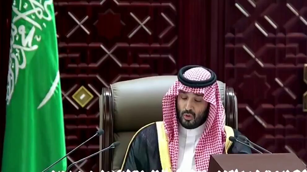 ولي العهد السعودي: تؤكد المملكة دعمها الشامل لليمن الشقيق من خلال تحالف دعم الشرعية للحكومة اليمنية لبسط سلطتها على كامل البلاد واستعادة الاستقرار والتصدي لاعتداءات الميليشيات الحوثية الإرهابية