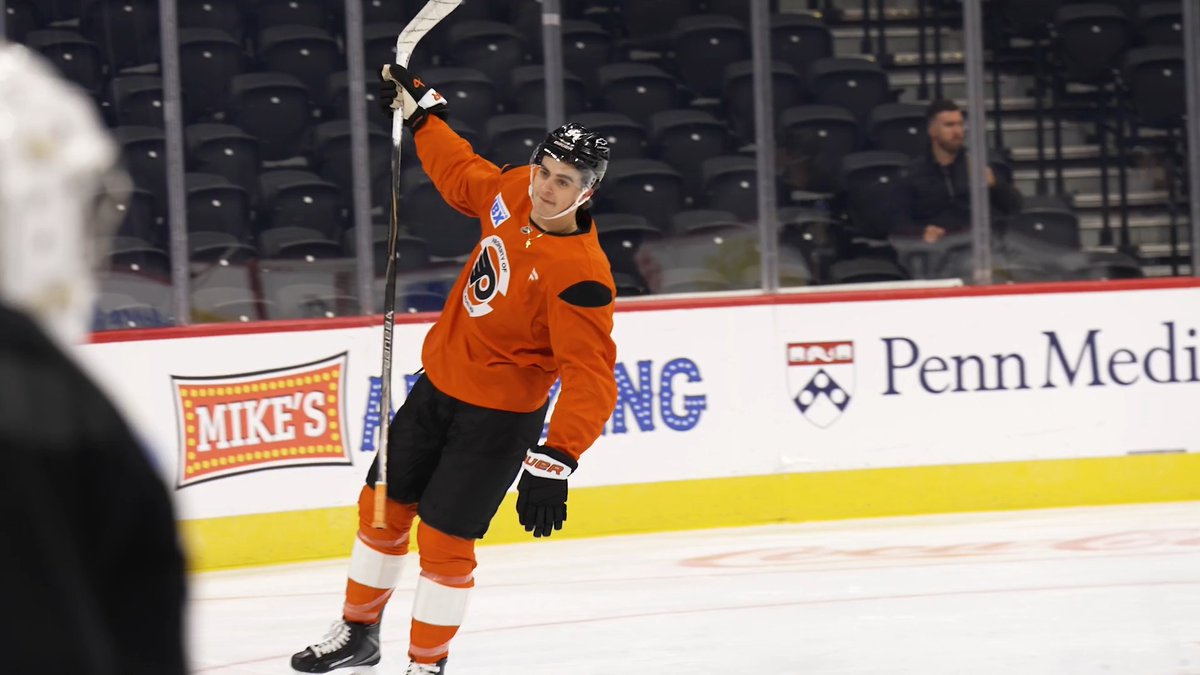 The Home Opener presented by Coca-Cola is here! A Keystone Rivalry matchup kicks off the 2026-27 season at Xfinity Mobile Arena. 🕢: 7:30PM 📺: NHLonTNT 📻: 97.5 The Fanatic #PITvsPHI | #LetsGoFlyers