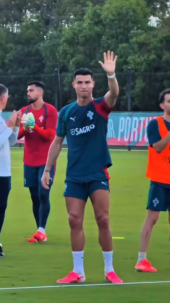 Thank you for every second, Cristiano Ronaldo 🇵🇹🐐