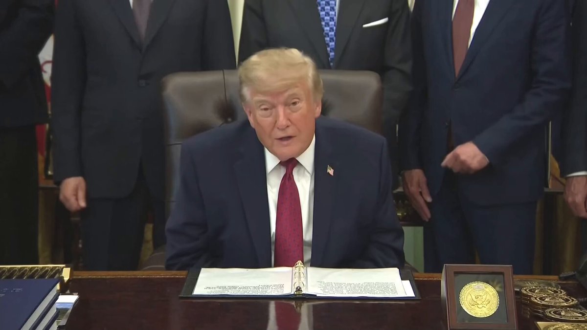 🚨 BREAKING: President Trump is EXPOSING the CHEATING done by Democrats in the Alaska US Senate race — they gamed the Ranked Choice Voting (RCV) system by planting a man in the race who shares the name of Sen. Dan Sullivan (R-AK) "It's CROOKED AS HELL!" The FAKE Sullivan will appear on the ballot in November 😡 "When they put up a man with his exact name, they picked him out of a hat. They said, anybody named Dan Sullivan in Alaska? And they put somebody up against him, because they know they can't win without cheating." "That's what they do is they cheat!" TIME TO END RCV. Vote YES on 2, Alaska! And vote for Dan S. SULLIVAN. The fraud Sullivan should have been forced off the ballot.