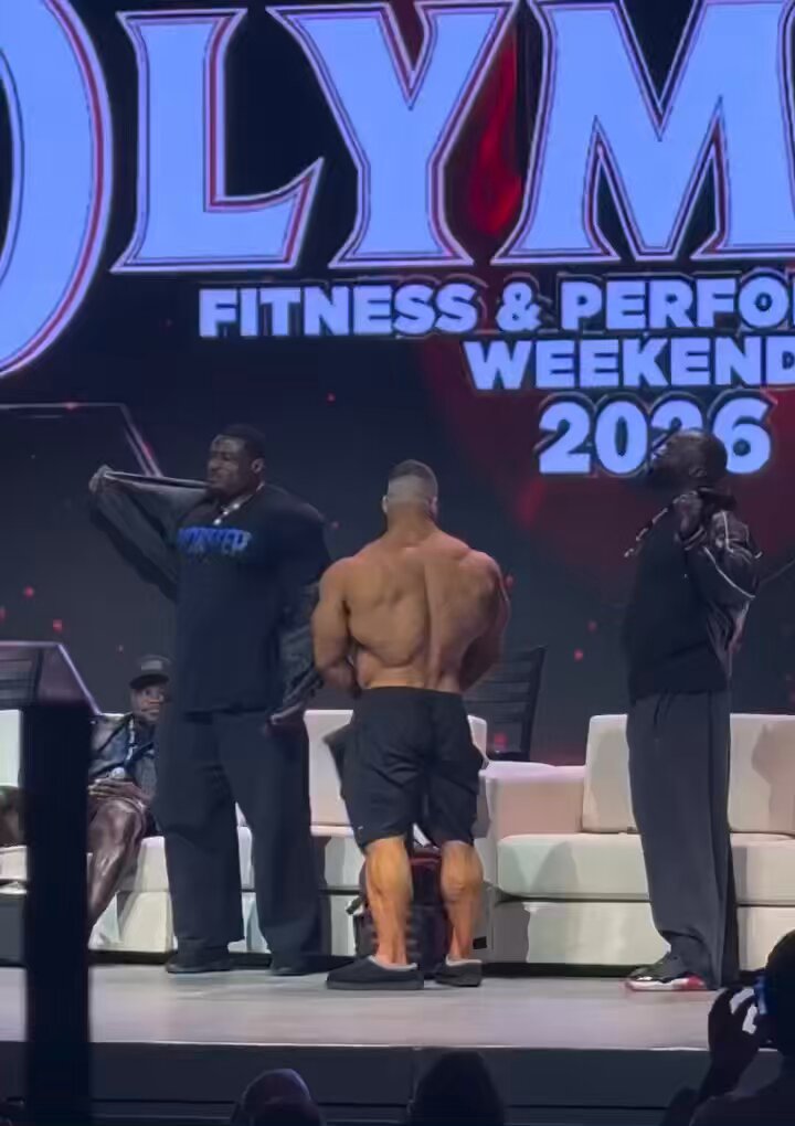 Press Conference with Posedown. Olympia Reloaded
