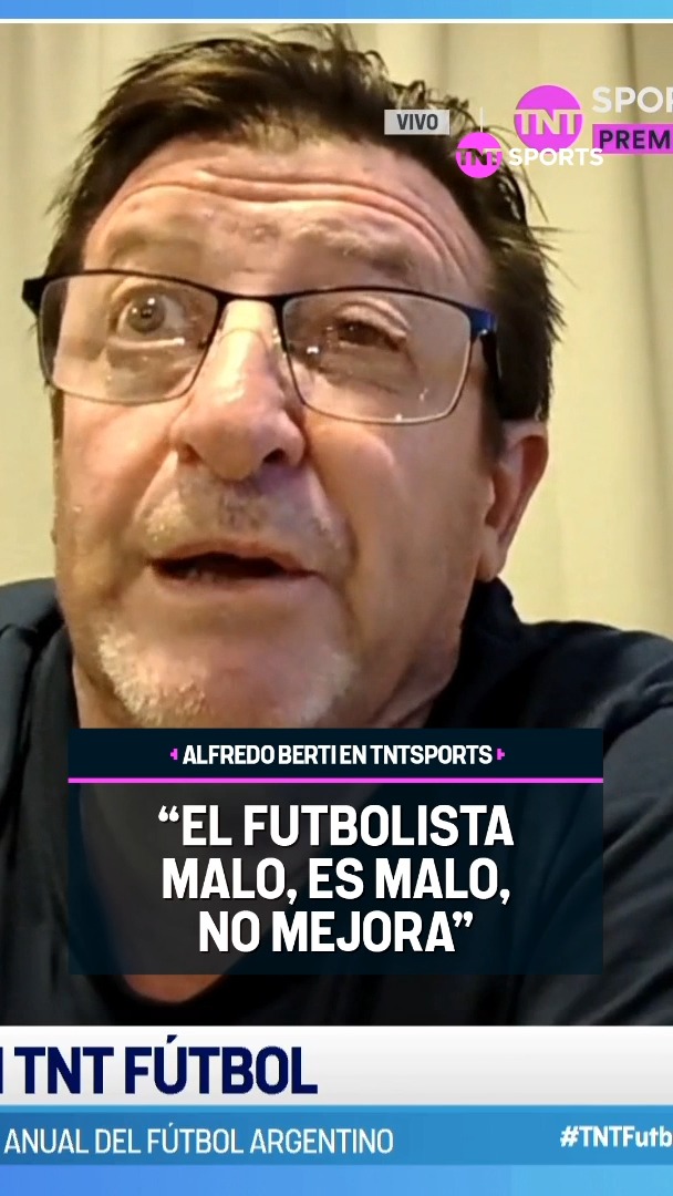 "CUANDO ES MALO HAY QUE DECIRLE QUE ES BUENA PERSONA" 😂 Alfredo Berti y una clase magistral sobre cómo decirle a un jugador que no es buen futbolista ❌ #TNTFútbol en TNT Sports Premium