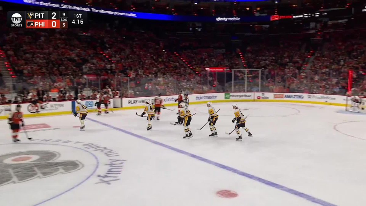 FRESH OFF AN UNEXPECTED 8 YR $4M AAV DEAL, VILLE KOIVUNEN SCORES HIS HIS 3RD CAREER NHL GOAL!!!! 🔥🚨 CONTRACT LOOKS GOOD EARLY!