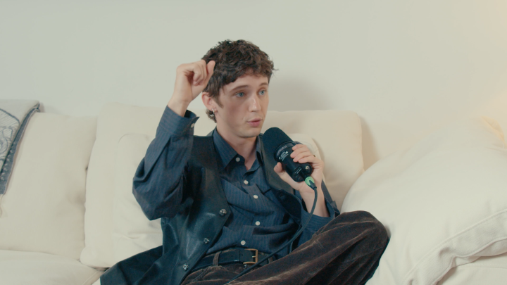 Troye Sivan explaining "Party in the Bush" to Jake Shane is required viewing
