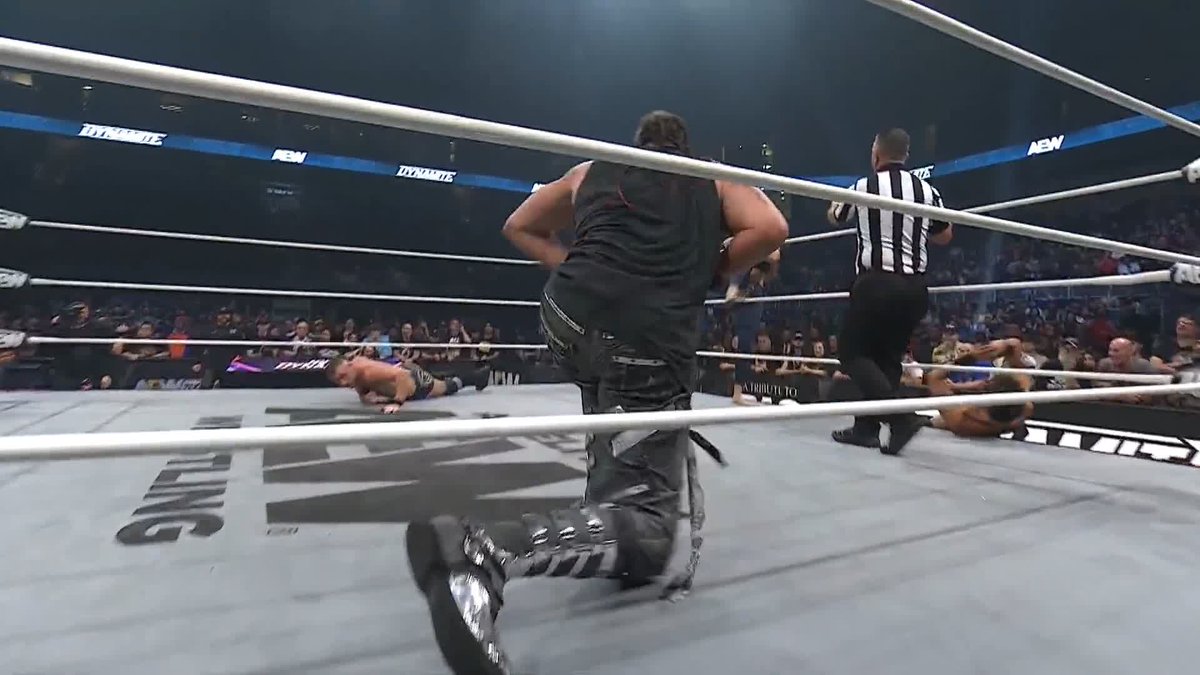 .Marina Shafir with the armbar on Archer! Watch #AEWDynamite A Tribute to PAC on TBS & HBO Max