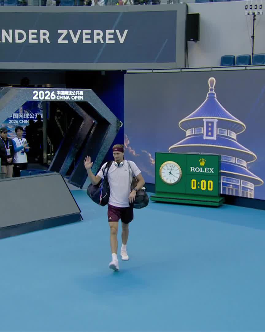 Top seed, reporting for duty 🫡 WATCH as Alexander Zverev takes on Norrie to begin his Beijing campaign > #ChinaOpen