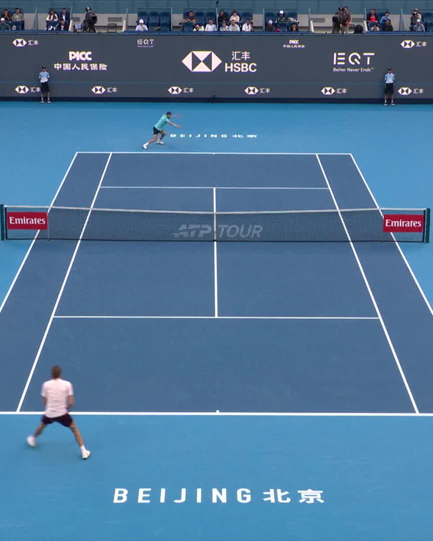 Not to be denied 😤 Zverev toughs out this point against Norrie! #ChinaOpen