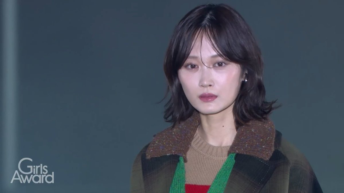 📣ノーカットでランウェイをお届け👀✨ #ガルアワ2026AW PLAYBACK📽️ / 山下美月 山下美月&STAFF \ MAX&Co. SPECIAL STAGE フォローして、出演者オフショットをチェックしてね📲🩷 ─────── 次回 #ガルアワ2027SS 🌈✨ 4月29日(木・祝)代々木第一体育館にて開催🪩♡