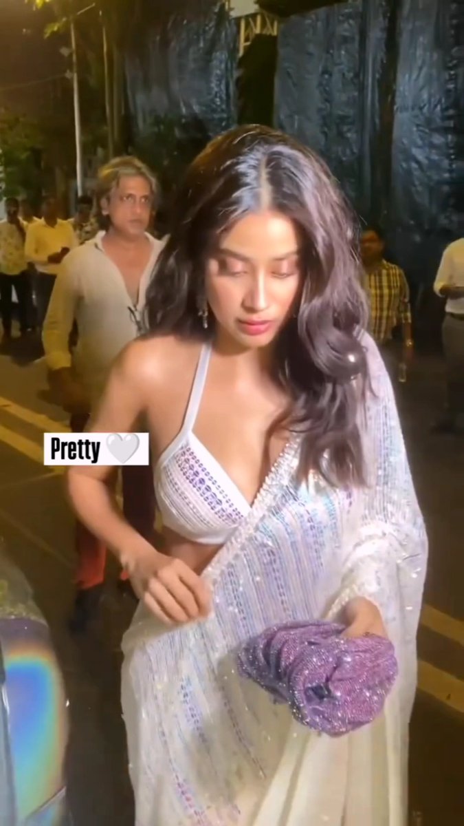Janhvi Kapoor ❤️‍🔥