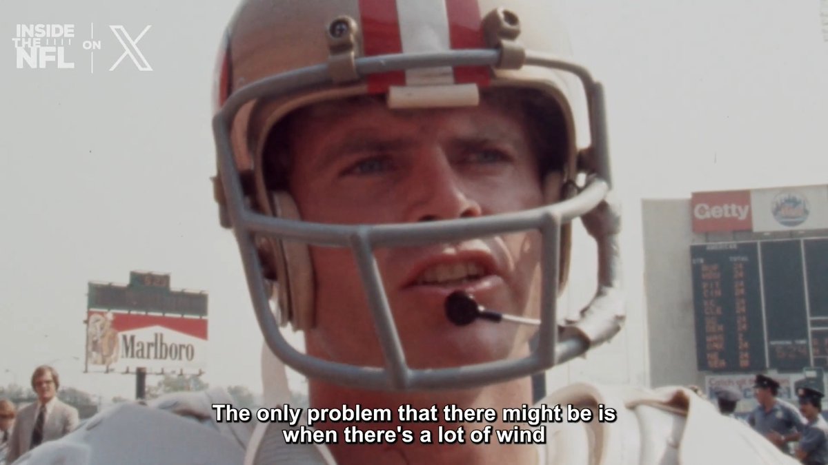 A loudspeaker strapped to his pads? 🧐 This Steve DeBerg 80s footage is WILD to look back on today