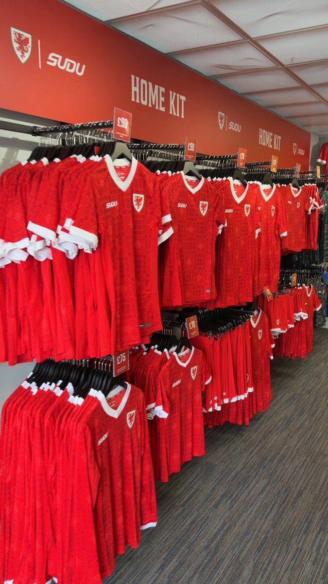 Pick up your official Cymru merchandise today! 🤩🛍️ More info 👉