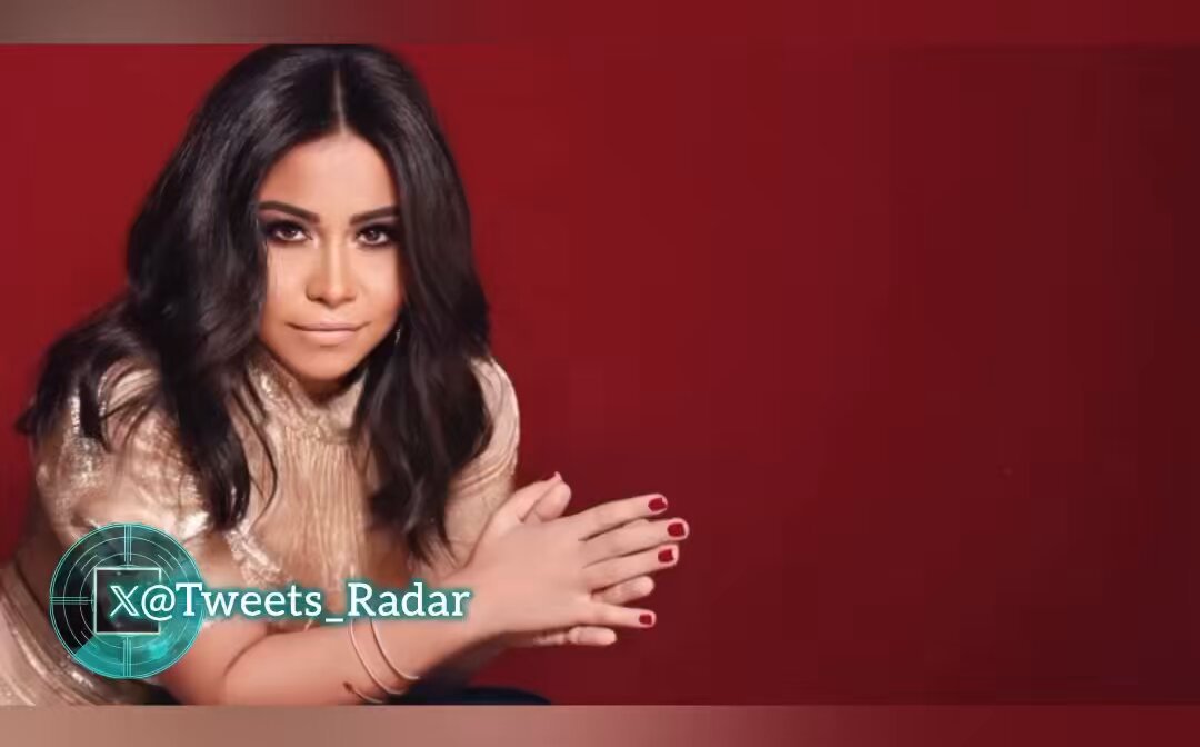 كل ما نفتكر إن المغنية #شيرين_عبدالوهاب أخيرًا تخطّت حب حياتها #حسام_حبيب، بترجع بأغنية جديدة تذكّرنا إن الملف العاطفي لسه ما تسكّر ‼️ والأجمل إنها أصدرت أغنيتين بنفس الوقت، وكأنها عاملة «باقة الضحية» 😏 معقول كل ما ينتهي فصل عاطفي عند شيرين، يبدأ فصل غنائي جديد لتقديم رواية الضحية آن الأوان نسمع أغنية ما يكون فيها الماضي هو البطل... والضحية هي شيرين‼️ عالعموم الاغاني حلوة ومبروك العودة الثابتة والصوت فيه تحسن كبير يا شوشو 👏🏻👏🏻👏🏻