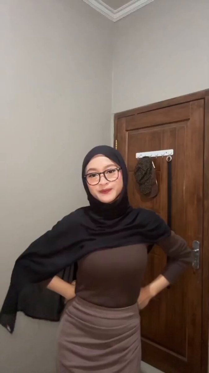 Felalaa exc Full koleksi nya ada di bi0