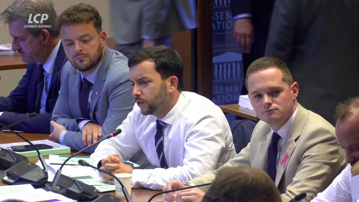 Budget 2027: "Il est impossible de faire pire que vous. C'est inimaginable. C'est inconcevable. Vous avez tout raté, tout ruiné, et la meilleure preuve, c'est vos résultats", réagit Jean-Philippe Tanguy Ⓜ️. "Vous êtes incapables [...] de faire la moindre économie structurelle."