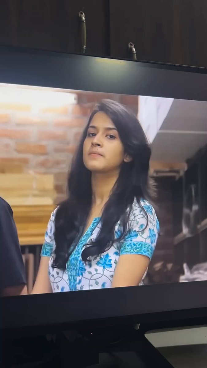 College times la intha video va status vachitu naanga panuna koothu iruke 🤙😍😂
