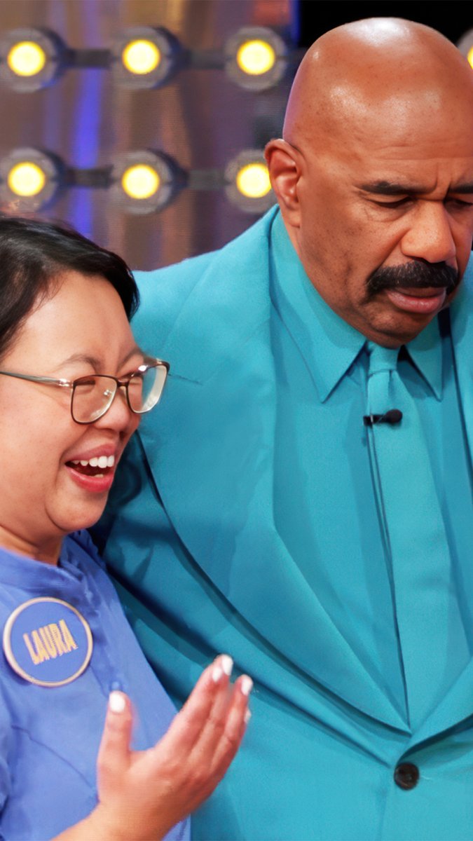 In 1976, we asked contestants for an animal that a car is named for. 🐎😮😅 Steve Harvey escorts Laura back to her podium!!