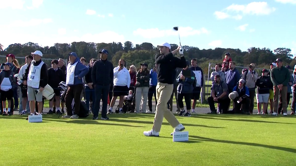 La balle de Gareth Bale termine dans un restaurant à l’Alfred Dunhill Links Championship 😬 #DPWT #golf #realmadrid