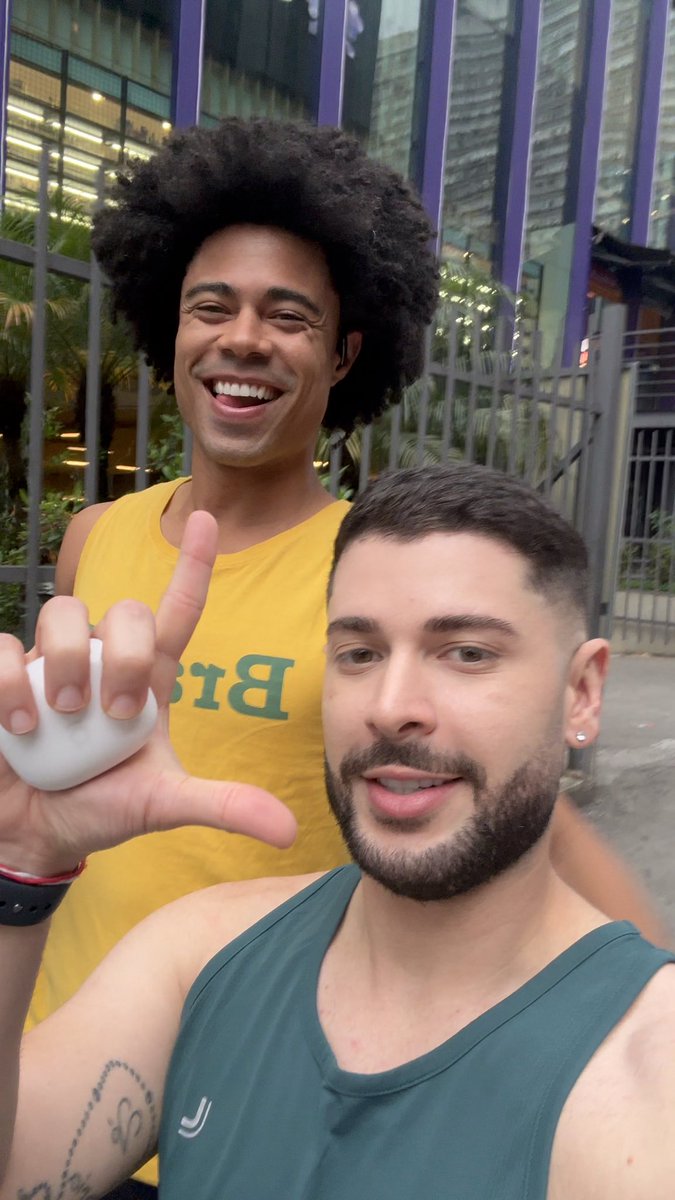 Consciência, porque o dia 4 de outubro tá chegando. A bandeira é de todos brasileiros!!! 🇧🇷 ⭐️