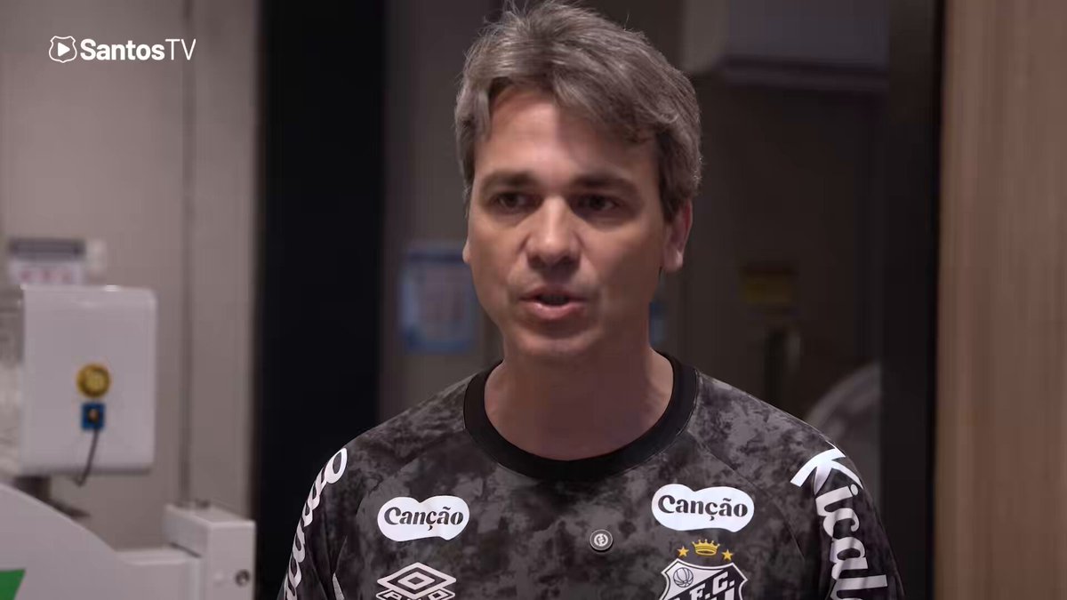 Tecnologia e cuidado fazem parte da rotina do Peixão! 💪⚪️⚫️ As câmaras hiperbáricas da Oxy, que integram a estrutura de saúde do Clube, são exemplo disso! Os equipamentos contribuem diariamente para o trabalho de recuperação do elenco santista. Seguimos juntos!!