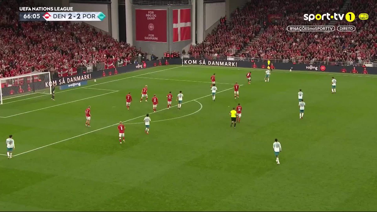 O primeiro golo de Vitinha pela Seleção Nacional.