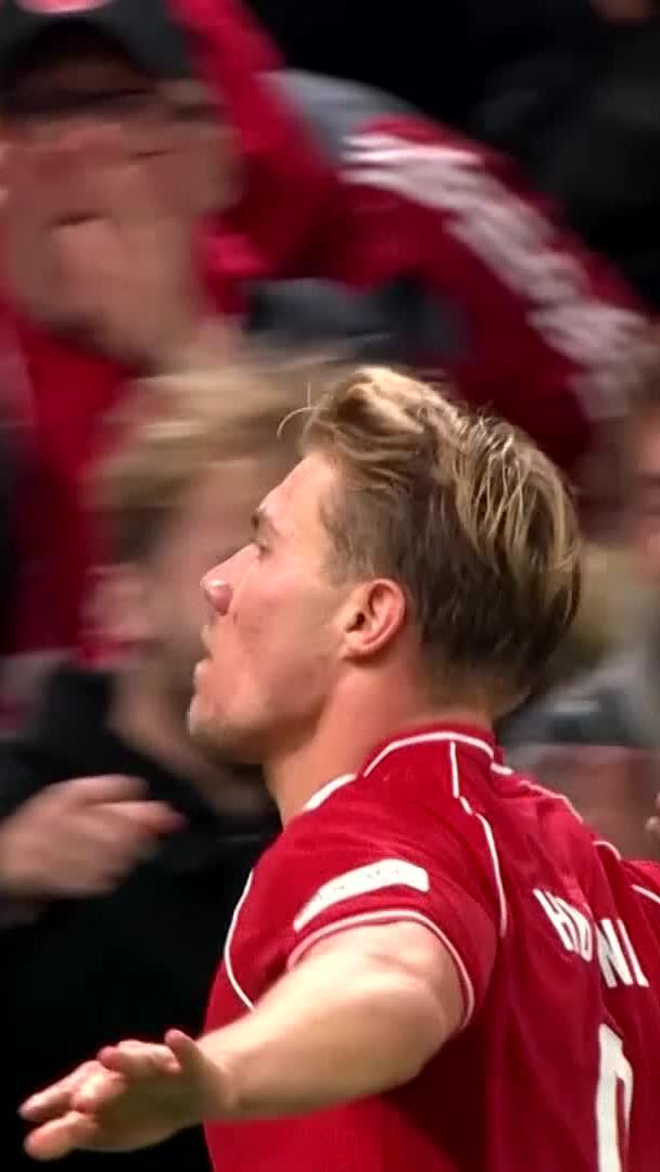Rasmus Højlund 🇩🇰⚽ The Dane hits the 𝐒𝐈𝐔𝐔𝐔𝐔 celebration after a dinked finish against Portugal 🤌 #SSFootball | #NationsLeague
