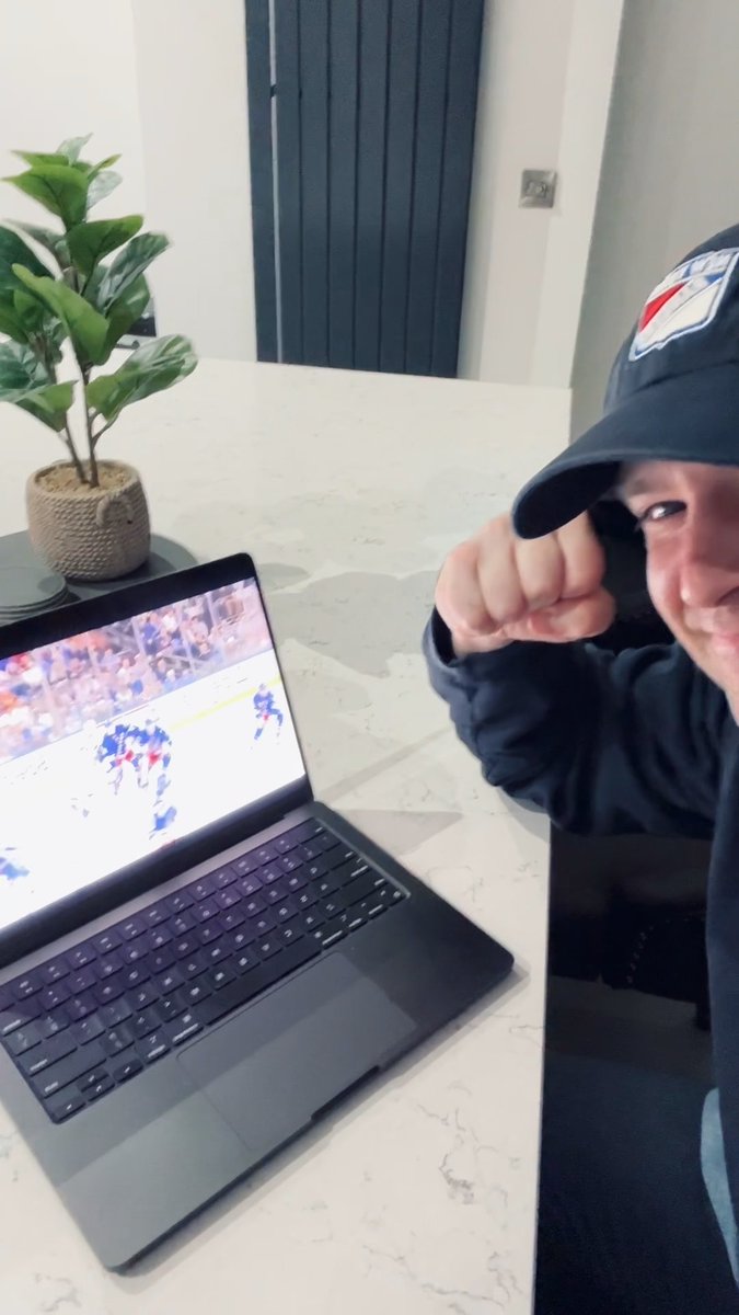 Wish I could be with all of the greatest New York Rangers fans tonight at the Garden! Not to worry tho, I'll see you October 11 and many other dates this season. LETS GO RANGERS! #nyr #nhl #nyc #lgr