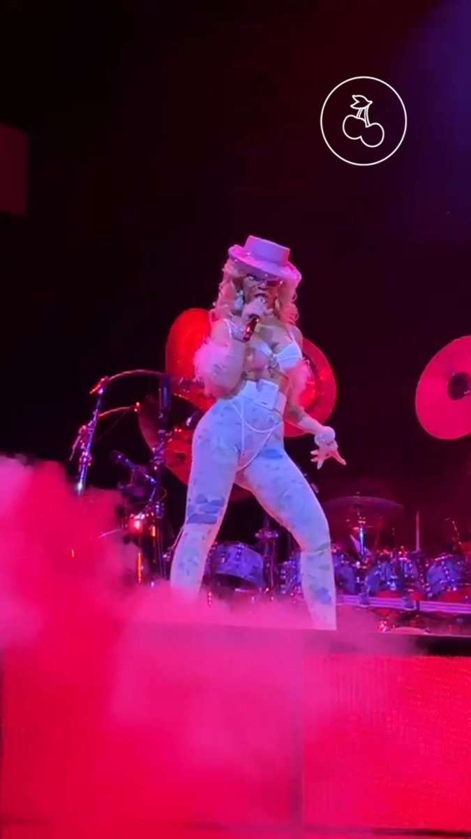 Doja Cat kicks off the ‘Tour Ma Vie World Tour’ in Detroit with ‘Cards.’
