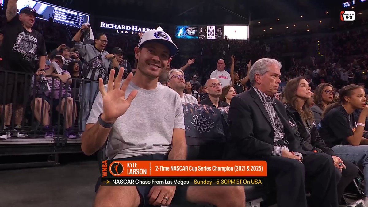 Two-time NASCAR Cup Series Champion Kyle Larson is in attendance for Aces-Fever 🤝