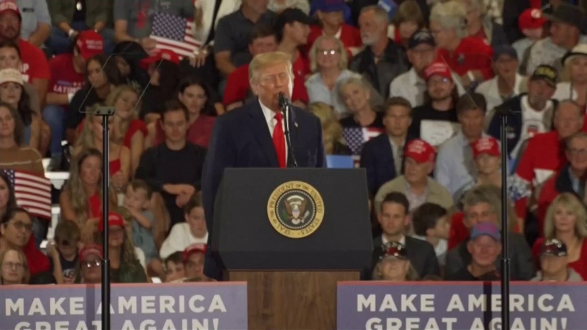 Trump seems to forget Mike Rogers and El-Sayed’s name: We got a guy in Michigan. Is he short or is the other guy tall? You know what I’m talking about?