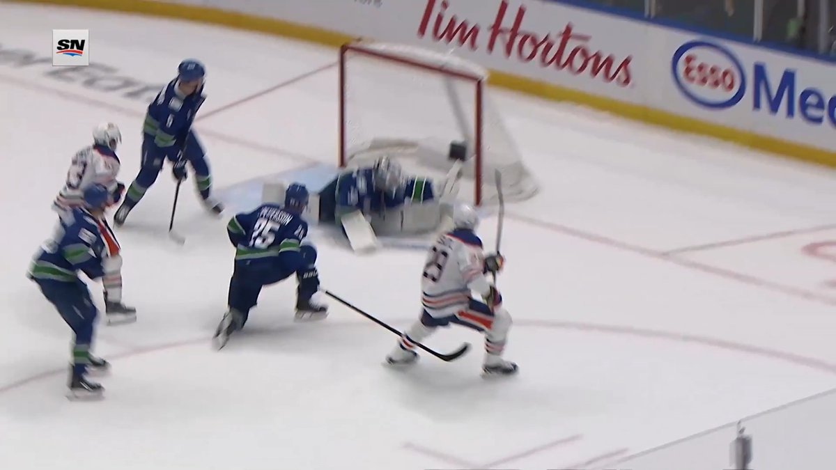 Kevin Lankinen, that was just glovely 🤩