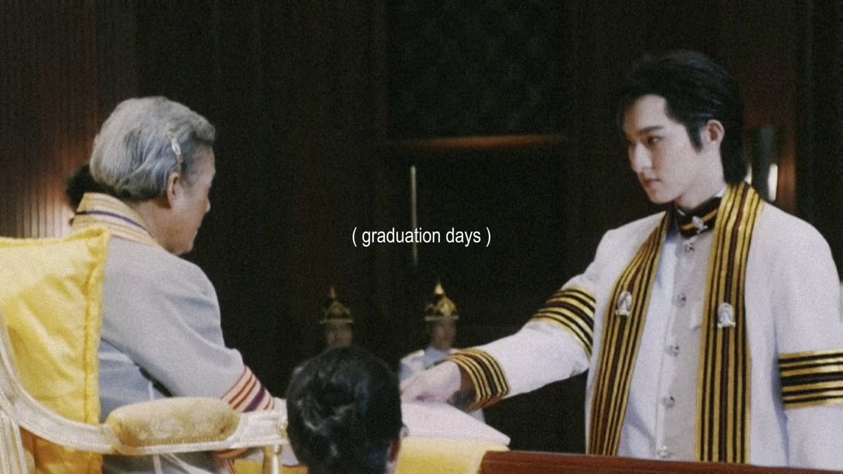 end of beginning for this season ✮ ( #kongjiro ) — ไม่ต้องเหนื่อยเพราะการศึกษาอีกต่อไปแล้วนะ คนเก่ง ♥️🚏ยินดีกับคุนก้องภพจิในทุก ๆ เส้นทางที่น้องก้องจะเดินไปเลยนะ !👊🏻 KONGJIRO GRAD DAY #ก้องภพจบแล้วจ้า