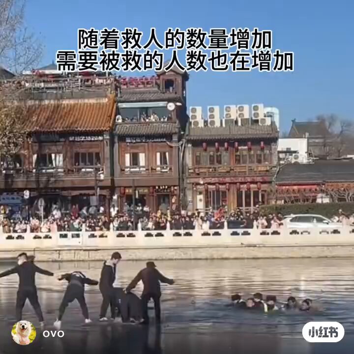 抱歉，我的功德和笑点在打架。🤣🤣🤣🤣🤣🤣🤣🤣 再加上这姐们儿的唱腔～😆😆😆😆😆😆😆😆😆