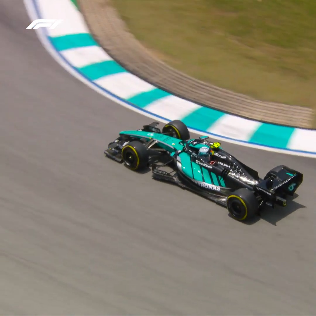 Mercedes are sporting a new look this weekend 👀 #F1 #BahrainGP