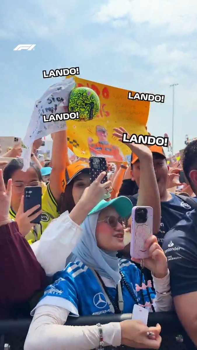 The Sepang fans 😍 The atmosphere at the fan stage was incredible on Friday 🙌 #F1 #BahrainGP