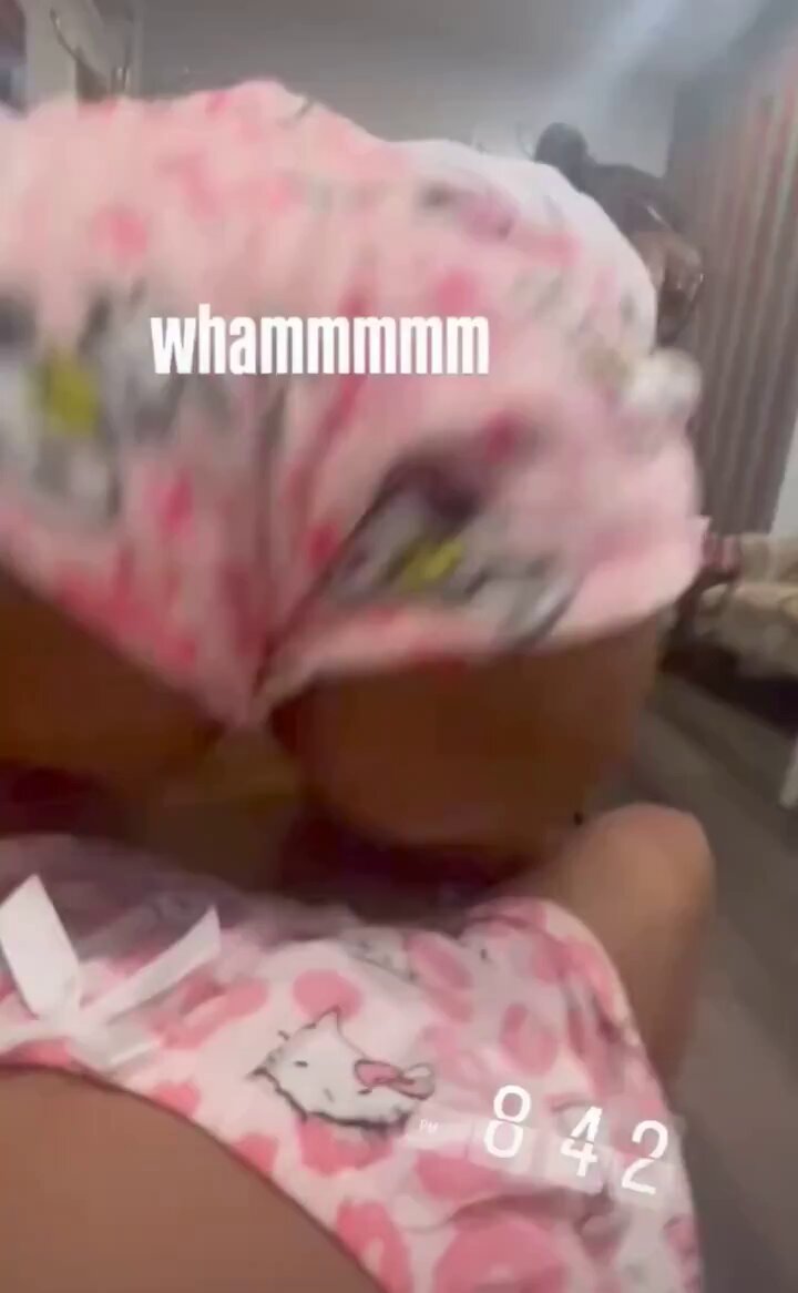 My gfs friends know how much I love lesbians. They put me in a gc and said they were gonna bless me! #lesbian #lesbians #dryhump #dryhumping #taboo #lesbiantaboo #taboolesbians #ebonylesbians #ebonytaboo #lesbianincest #incestlesbians