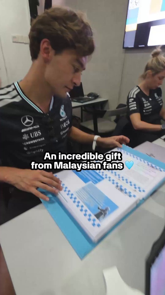 George was speechless after reading this gift he received from his fans 🥹🩵