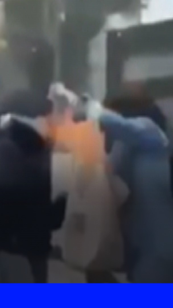 Marseille: une femme s'opposant à des dégradations en marge de la mobilisation des lycéens visée par un spray transformé en lance-flammes